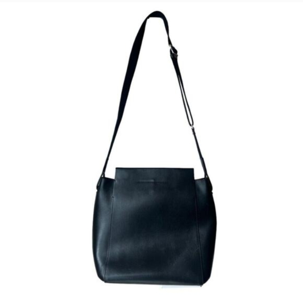 Everlane Black Leather Shoulder Bag